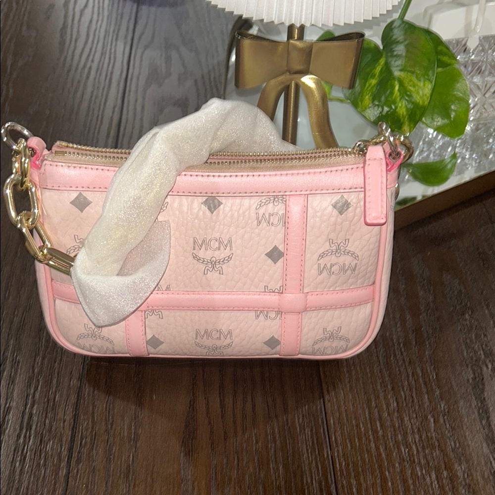 MCM Pink Travia Mini Shoulder Bag - Picture 4 of 4